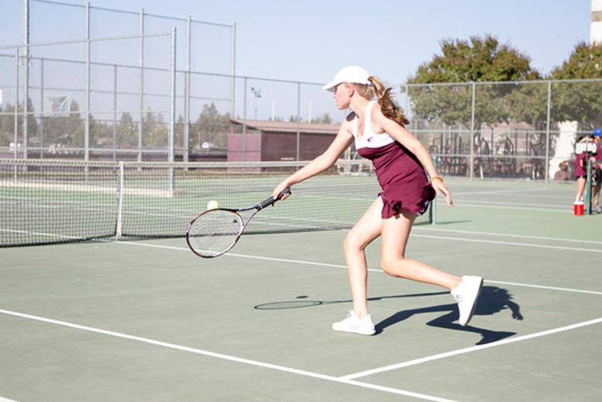 Tennis team seeks improvement with help from new players