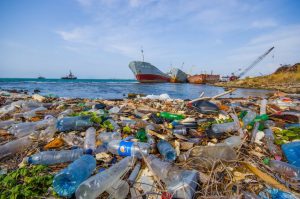 20161117-ocean-of-plastic-001