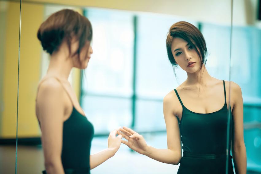 Style Session No. 7 – Reflection Expression