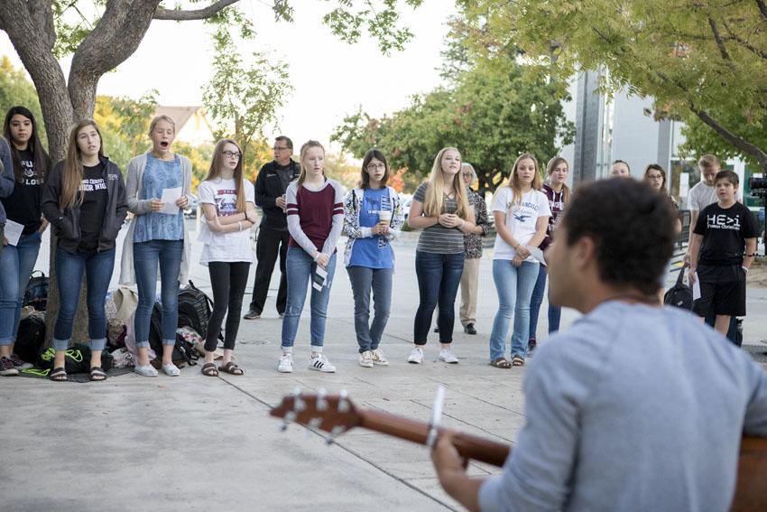 On+Fresno+Christians+campus%2C+students+have+the+opportunity+to+grow+their+faith+during+school+hours+through+chapel%2C+worship%2C+bible+classes%2C+serve+projects%2C+and+in+individual+classrooms.