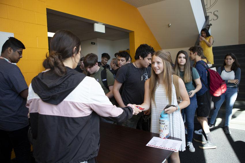 Students purchase snack and drinks at the first opening of Mart Stuff, Sept. 9.