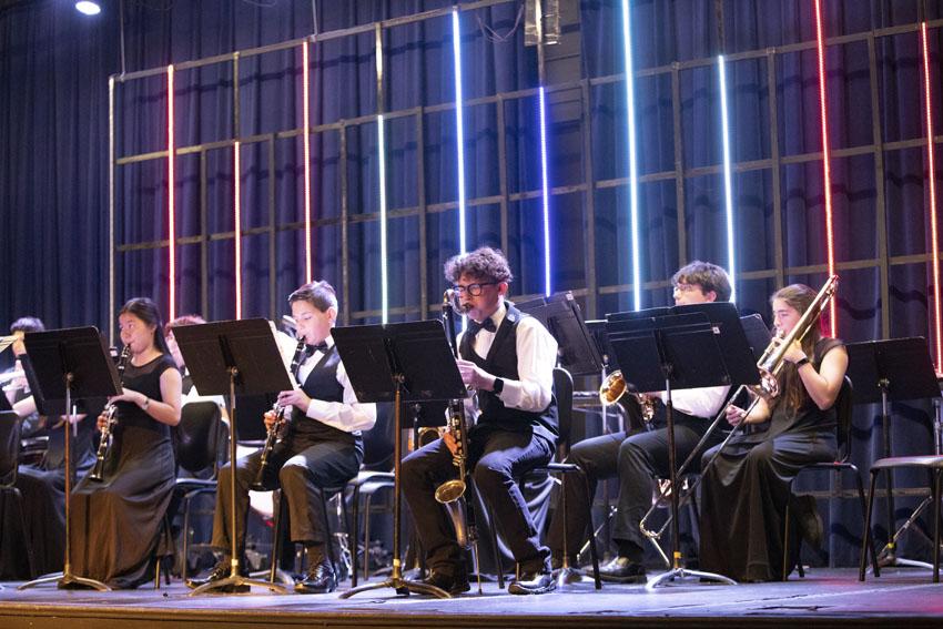 To correspond with the theme surrounding veterans, the groups perform patriotic songs during the fall concert, Nov. 7.