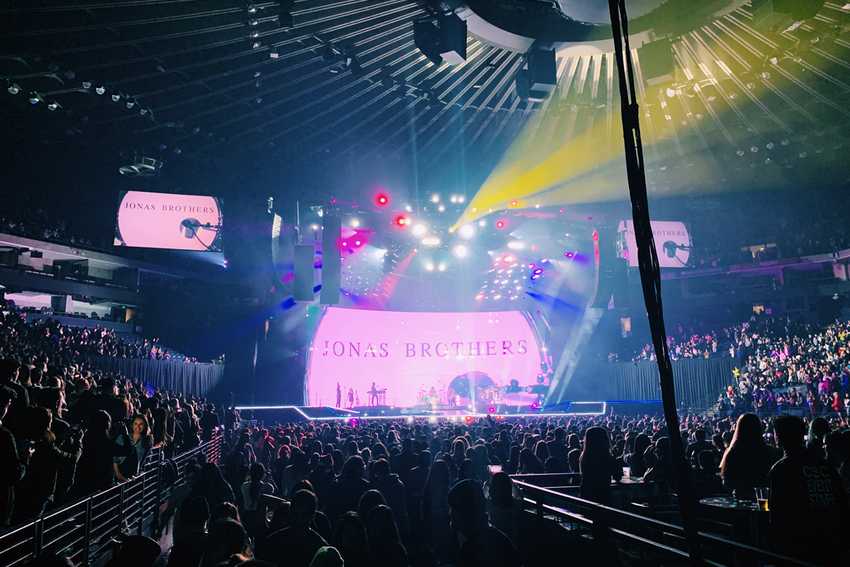 Jonas Brothers take the stage after six year hiatus with Happiness Begins Tour