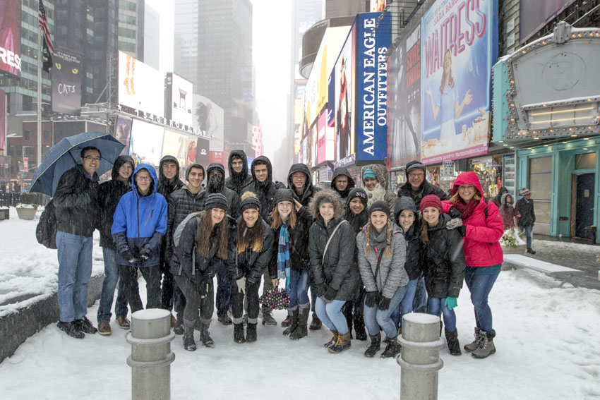 Despite the snowy weather, The Feather traveled to NYC to receive another CSPA Gold Digital News Crown in 2017.