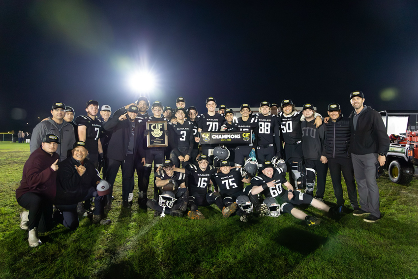 Fresno Christian ends perfect season with 78-14 championship victory