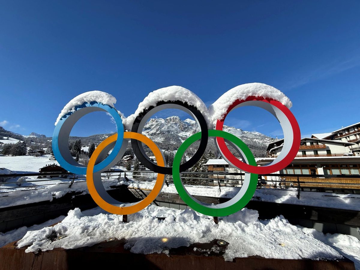 Milano Cortina 2026 Winter Olympics - Previews - Cortina d'Ampezzo, Italy - January 26, 2026 General view of the Olympic rings covered in snow ahead of the Milano Cortina 2026 Winter Olympics REUTERS/Peter Jebautzke